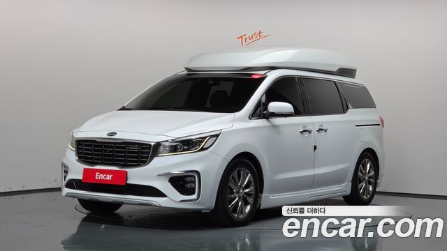 Kia Carnival Gasoline 9-Seater Hi-Limousine Noblesse Special — пробег 131 137 км — фото 1 из 5