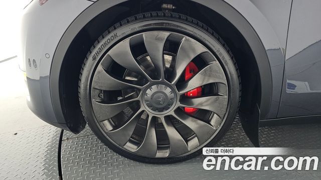 Tesla Model Y Performance AWD — пробег 127 940 км — фото 5 из 5