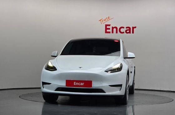 Tesla Model Y RWD — пробег 49 109 км — фото 3 из 5