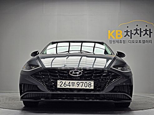 Hyundai Sonata 2.0 Premium Plus — пробег 65 477 км — фото 2 из 5