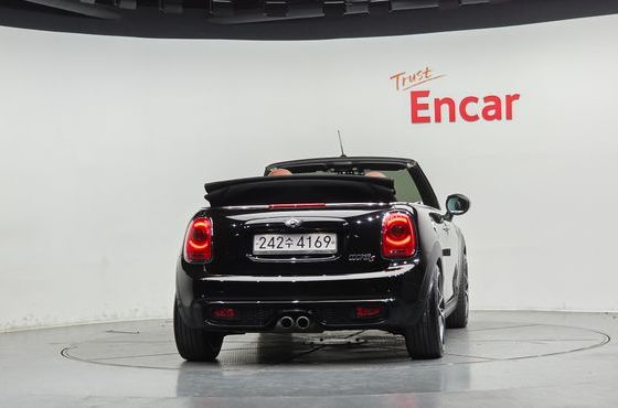 Mini Cooper Convertible Standard 3rd — пробег 97 349 км — фото 4 из 5