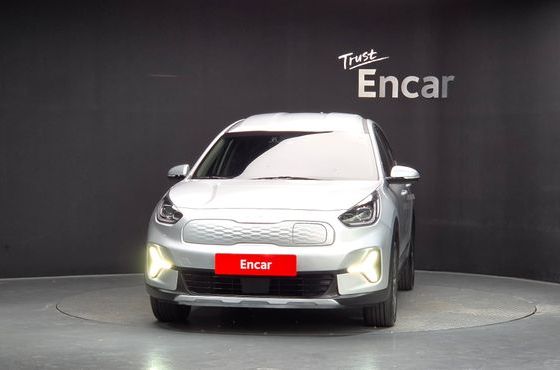 Kia Niro Air — пробег 122 373 км — фото 3 из 5