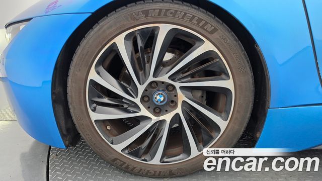 BMW i8 Coupe — пробег 227 204 км — фото 5 из 5