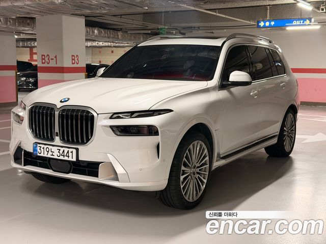 BMW X7 xDrive 40i Design Pure Excellence 7-Seater — пробег 33 906 км — фото 2 из 5