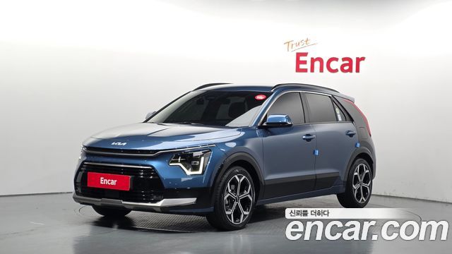 Kia Niro Signature — пробег 105 467 км — фото 1 из 5