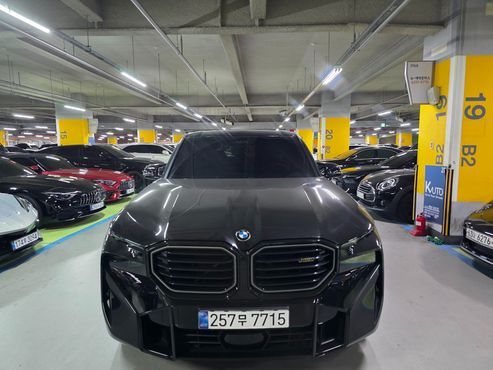 BMW XM 4.4 — пробег 28 000 км — фото 1 из 5