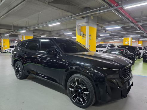 BMW XM 4.4 — пробег 28 000 км — фото 3 из 5
