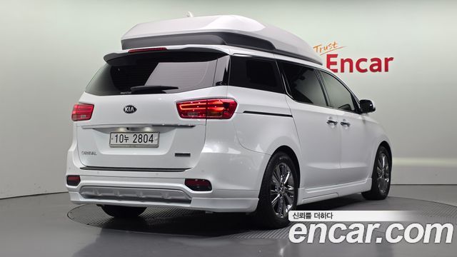 Kia Carnival из Кореи Encar