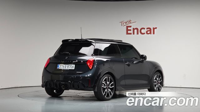 Mini Cooper JCW — пробег 1 270 км — фото 2 из 5