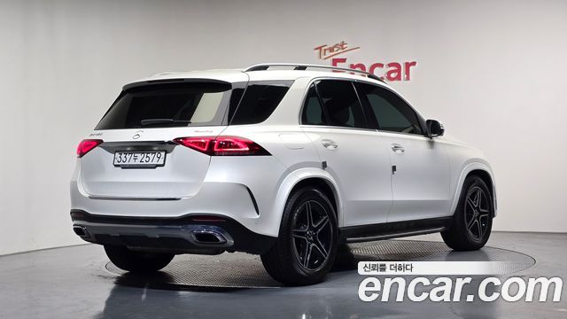 Mercedes-Benz GLE-Class GLE450 4MATIC — пробег 69 237 км — фото 2 из 5