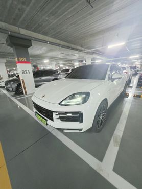Porsche Cayenne 3.0 E-Hybrid Coupe — пробег 13 000 км — фото 1 из 5