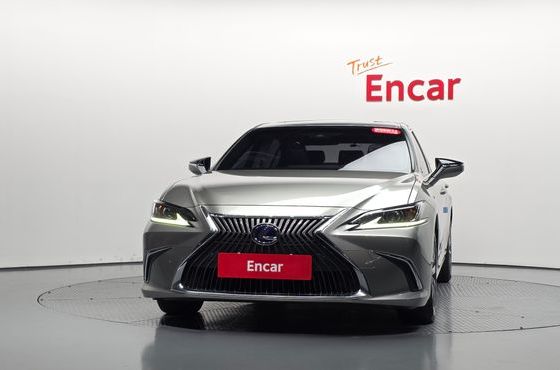 Lexus ES Supreme — пробег 120 395 км — фото 3 из 5