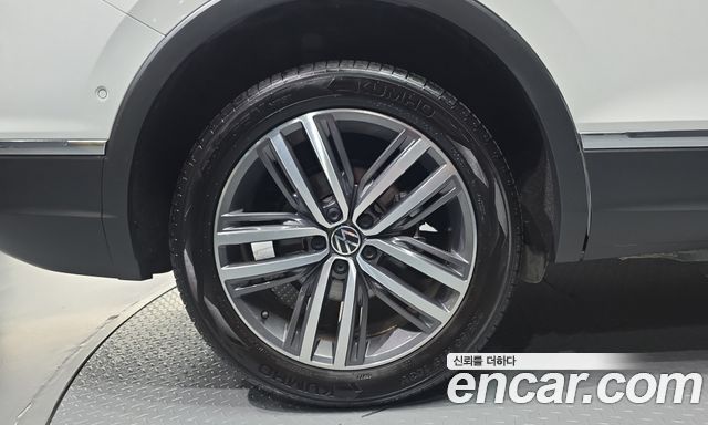 Volkswagen Tiguan 2.0 TSI Prestige — пробег 64 808 км — фото 5 из 5