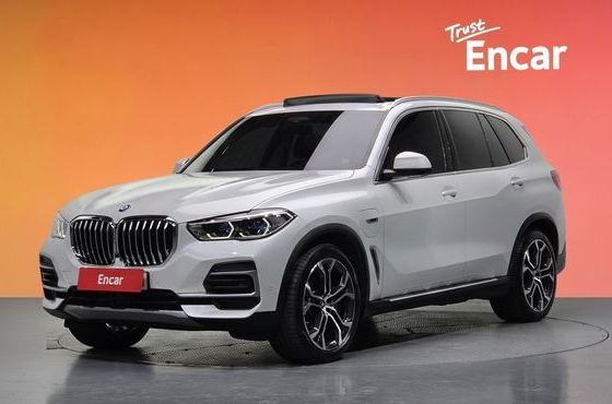 BMW X5 xDrive 45e xLine — пробег 50 830 км — фото 1 из 5