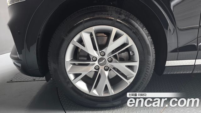 Genesis GV70 из Кореи Encar