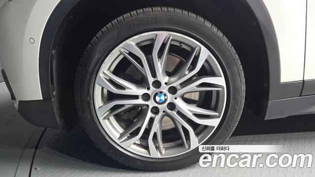 BMW X1 xDrive 20d — пробег 157 491 км — фото 5 из 5