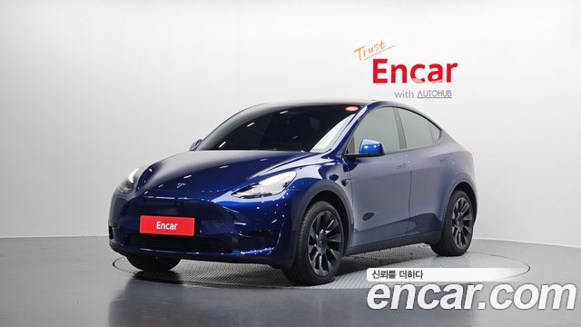 Tesla Model Y RWD — пробег 11 850 км — фото 1 из 5
