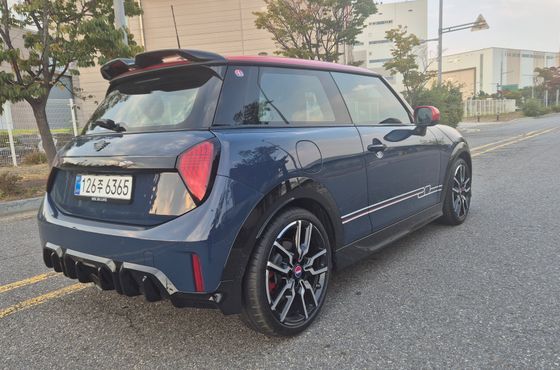 Mini Cooper JCW — пробег 2 702 км — фото 2 из 5