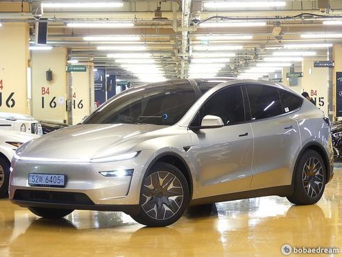 Tesla Model Y L Long Range AWD — пробег 60 км — фото 2 из 5
