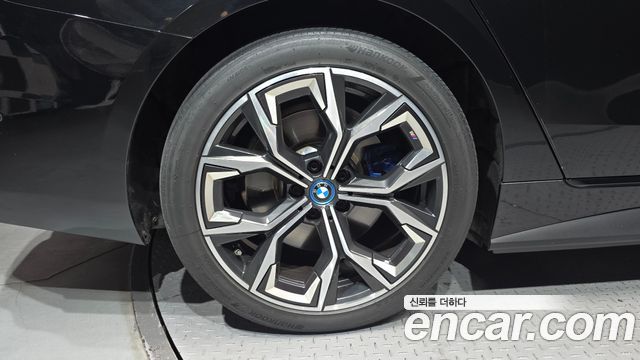 BMW i4 из Кореи Encar