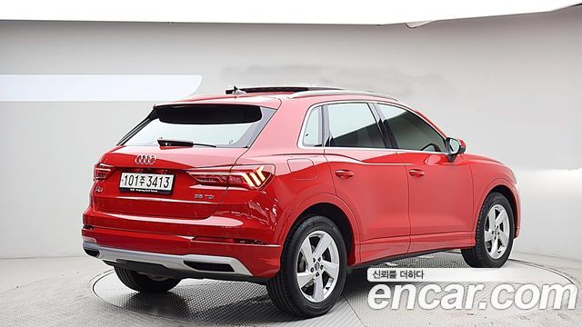 Audi Q3 35 TDI Premium — пробег 18 142 км — фото 4 из 5