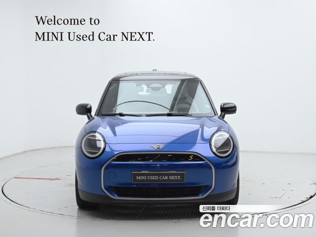 Mini Cooper SE Classic — пробег 4 321 км — фото 3 из 5