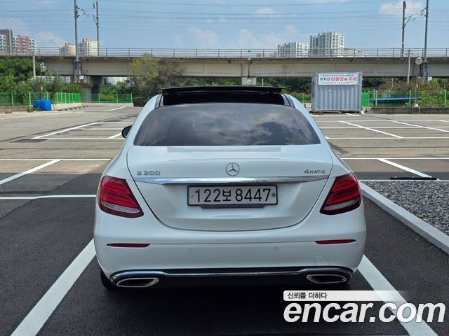 Mercedes-Benz E-Class E300 4MATIC Avnatgarde — пробег 140 880 км — фото 3 из 5