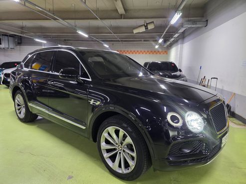 Bentley Bentayga 4.0 V8 — пробег 90 000 км — фото 3 из 5