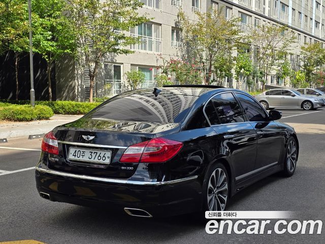 Hyundai Genesis из Кореи Encar