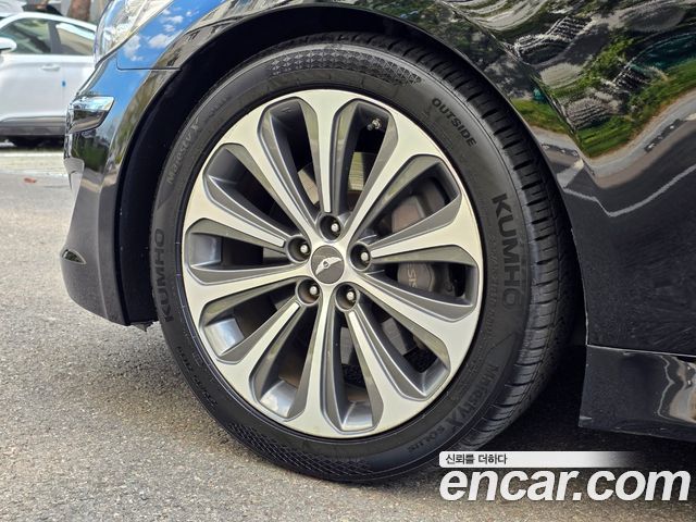 Hyundai Genesis из Кореи Encar