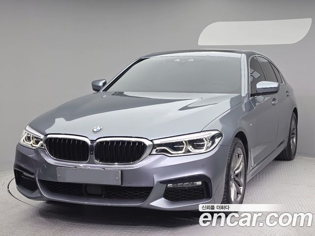 BMW 5-Series 520d xDrive M Sport Package Plus — пробег 105 837 км — фото 1 из 5