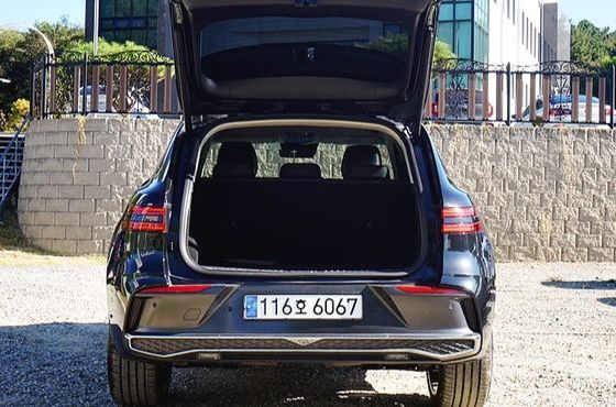 Genesis GV70 2.5T Gasoline 2WD — пробег 26 400 км — фото 5 из 5