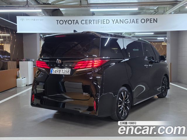 Toyota Alphard 2.5 HEV Executive AWD — пробег 4 769 км — фото 2 из 5
