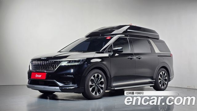 Kia Carnival Gasoline 4-Seater Hi-Limousine Signature — пробег 83 400 км — фото 1 из 5