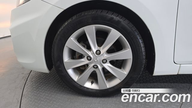 Hyundai Accent из Кореи Encar