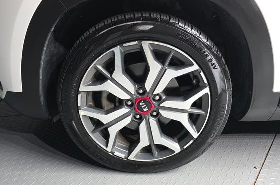 Kia Seltos Gasoline 1.6 Turbo 2WD Signature — пробег 81 093 км — фото 5 из 5