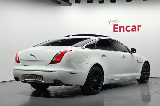 Jaguar XJ 3.0D Premium Luxury LWB X351 — пробег 222 768 км — фото 2 из 5