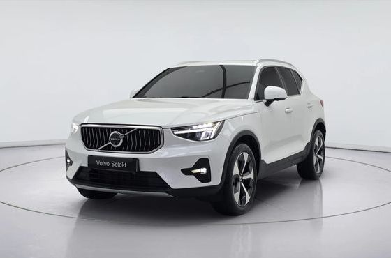 Volvo XC40 B4 Ultra Bright — пробег 8 163 км — фото 1 из 5