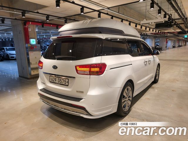 Kia Carnival 9-seater Limousine(Special vehicle) — пробег 169 065 км — фото 4 из 5