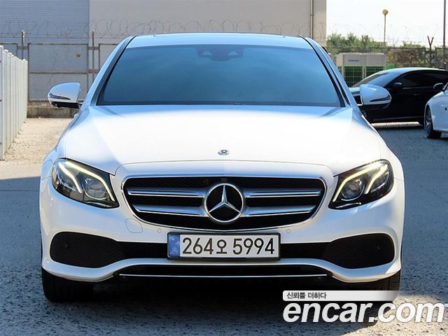 Mercedes-Benz E-Class E300 4MATIC Avnatgarde — пробег 162 293 км — фото 1 из 5