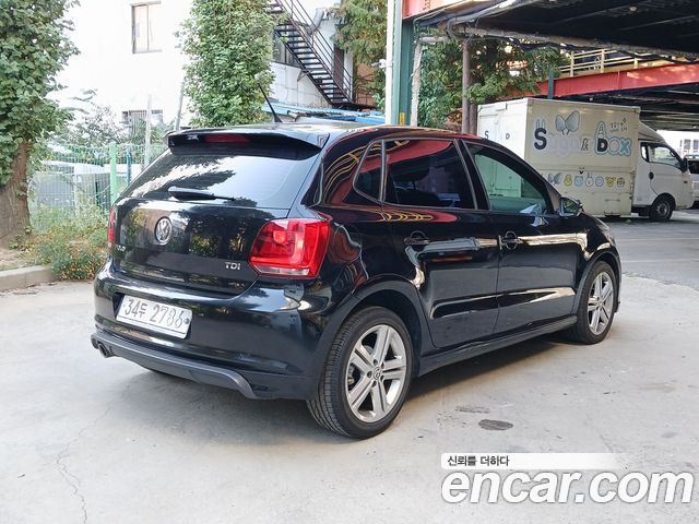 Volkswagen Polo 1.6 TDI R-Line 5th — пробег 77 164 км — фото 4 из 5