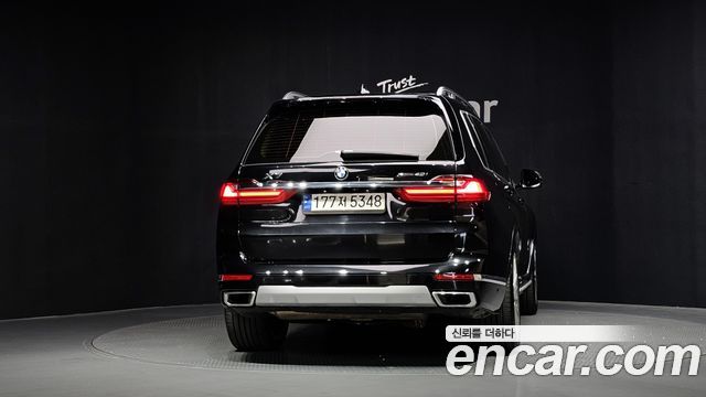 BMW X7 xDrive 40i Design Pure Excellence 6-Seater — пробег 99 961 км — фото 4 из 5