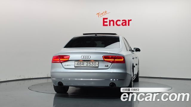 Audi A8 4.2 FSI Quattro LWB D4 — пробег 210 112 км — фото 4 из 5