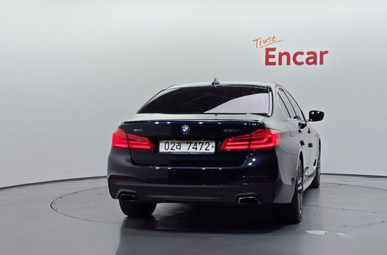 BMW 5-Series 530i xDrive M Sport Package Plus — пробег 115 227 км — фото 4 из 5