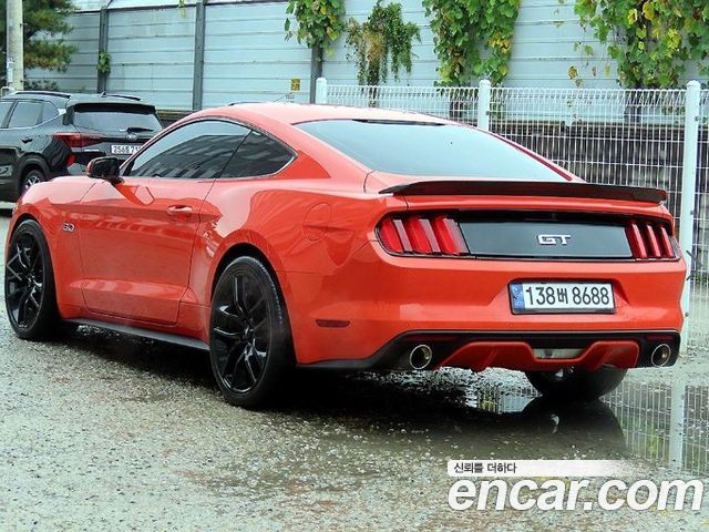 Ford Mustang GT Coupe — пробег 113 741 км — фото 3 из 5