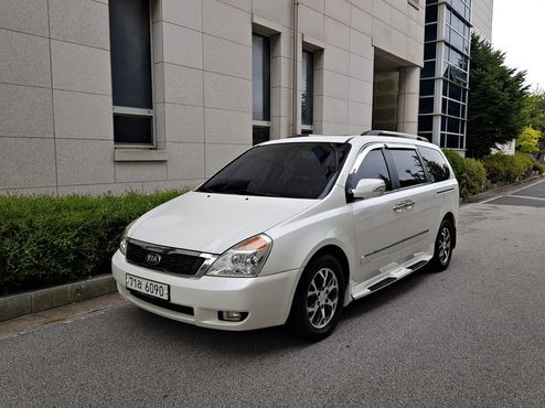 Kia Carnival Grand Carnival GLX Premium — пробег 120 000 км — фото 2 из 5