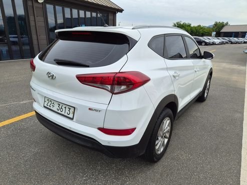 Hyundai Tucson Diesel 1.7 2WD Modern — пробег 219 000 км — фото 4 из 5