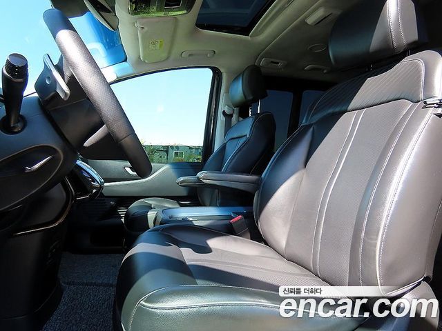 Hyundai Staria из Кореи Encar