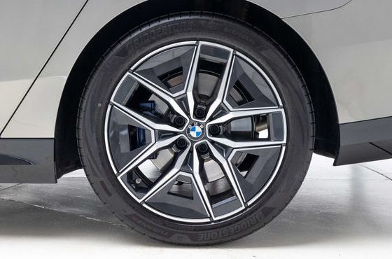 BMW 5-Series 520i M Sport — пробег 11 781 км — фото 5 из 5