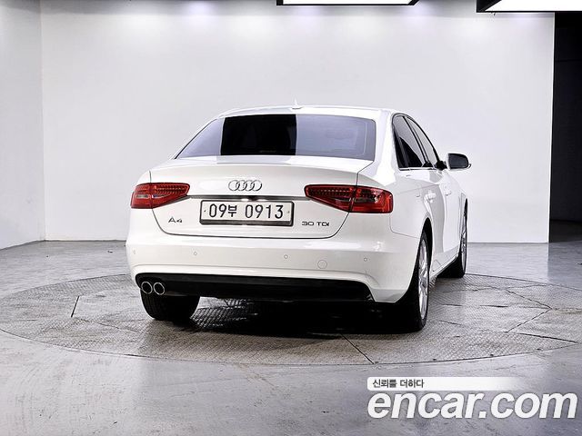 Audi A4 30 TDI Dynamic B8 — пробег 105 282 км — фото 2 из 5